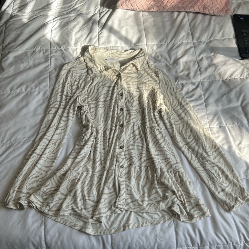 Button-Up Women's Top